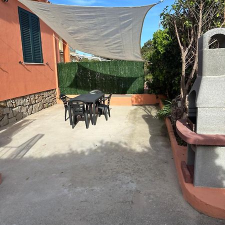 Casa Bettina La Maddalena Apartment ลามัดดาเลนา ภายนอก รูปภาพ