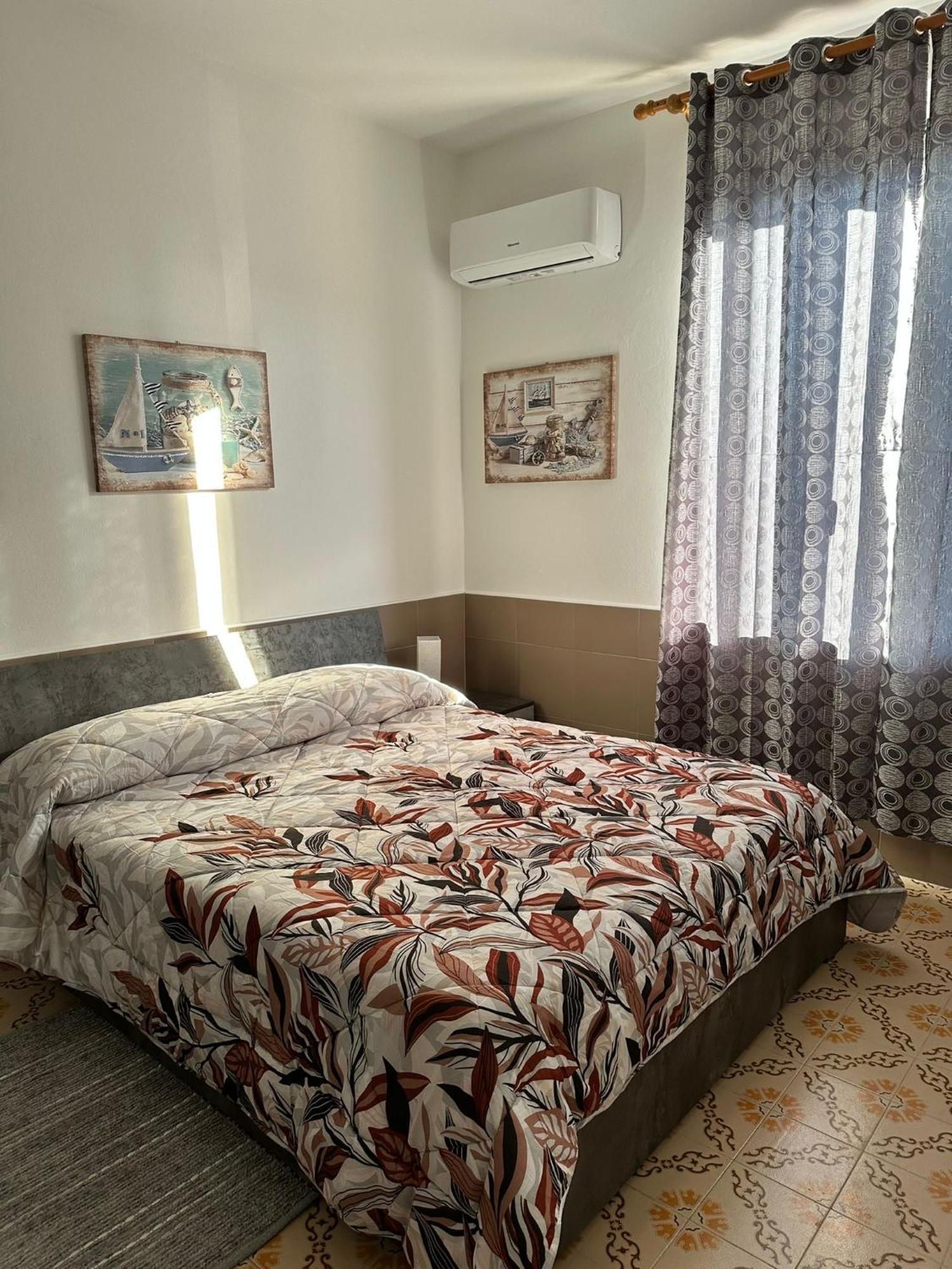 Casa Bettina La Maddalena Apartment ลามัดดาเลนา ภายนอก รูปภาพ