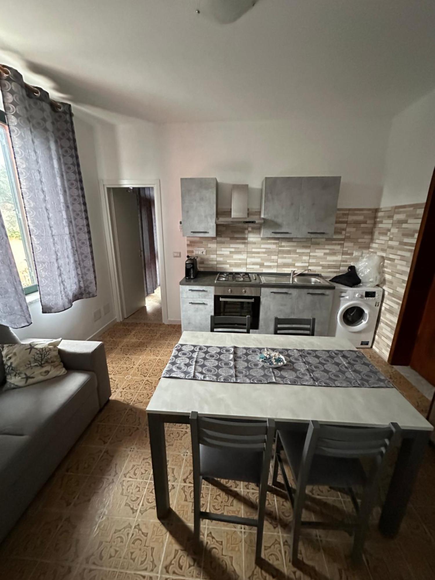 Casa Bettina La Maddalena Apartment ลามัดดาเลนา ภายนอก รูปภาพ