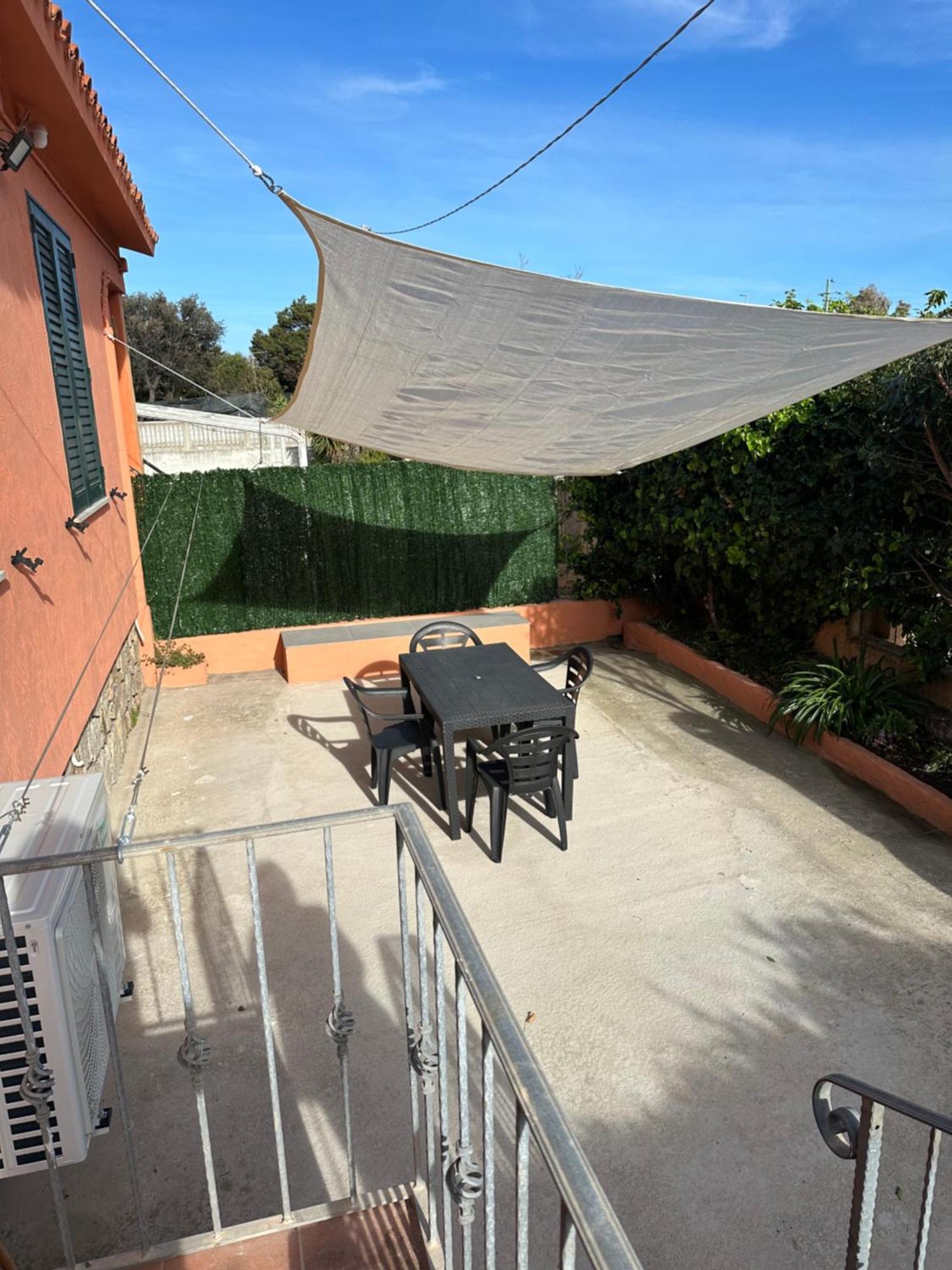 Casa Bettina La Maddalena Apartment ลามัดดาเลนา ภายนอก รูปภาพ